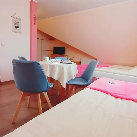 Rum i privatbostad Wynajem Pokoi Rancho Zab