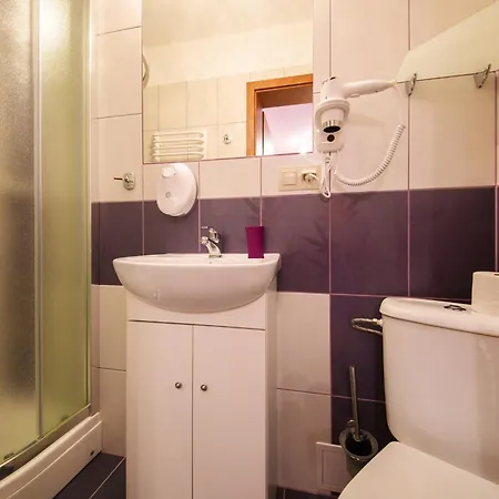 Wynajem Pokoi Rancho * Ząb